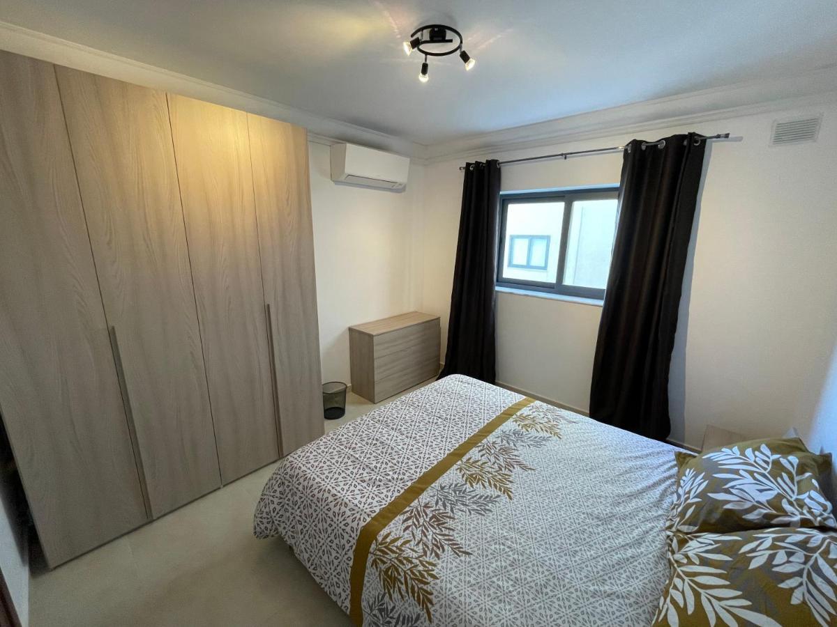 Blue Skies Family Apartment With Terrace San Pawl il-Baħar Extérieur photo